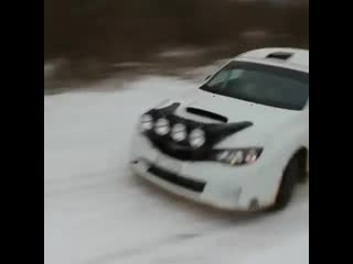 Rally subaru impreza wrx sti