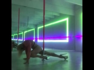 Exotic pole dance alethea austin!