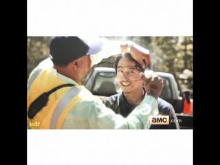 The walking молодые vines steven yeun || habits