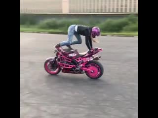 Мотоциклистки motociclisti (девушки красотки секси pretty girls sexy)