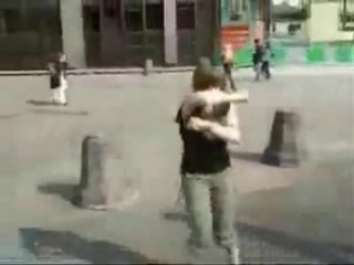 Тиктоник танцуют девушки