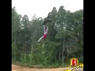 Thats some serious ass 21st century evel knevil shit