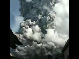 ️indonesia a powerful eruption was recorded at mount sinabung, located on the island of sumatra, the eruption was recorded at ab