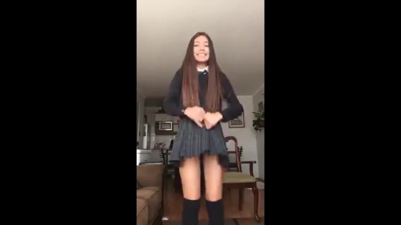 Танец в мини юбке порно видео