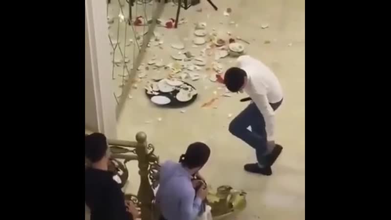 Понаставили тут!