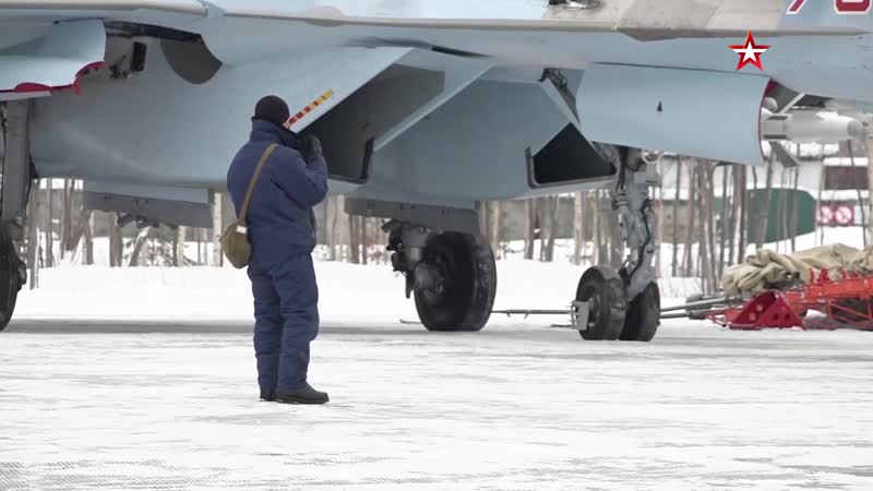 В карелии прошли первые полёты эскадрильи истребителей су 35с