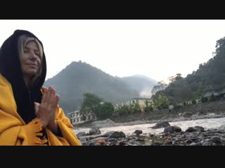 Meditate with maya 5 min meditation