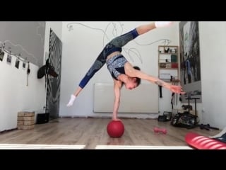 Sls stefanie millinger и мячик