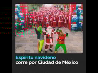 Carrera de papá noel llena de espíritu navideño la ciudad de méxico