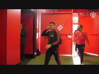 Inside old trafford ¦ manchester united 2 1 everton ¦ behind the scenes ¦ tunnel cam