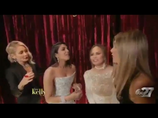 This was too much fun @chrissyteigen @kellyripa #jenniferaniston