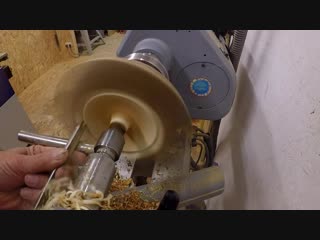 [andy phillip] woodturning log to bowl