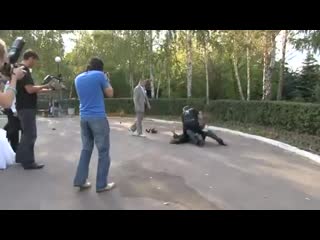 Fight at wedding in russia драка на свадьбе между фотографом и оператором