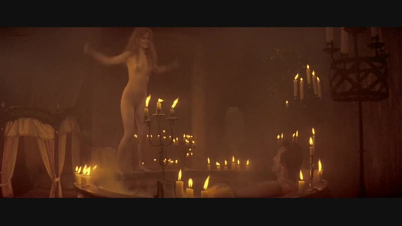 Дженнифер джейсон ли (jennifer jason leigh nude scenes in "flesh+porn" 1985)