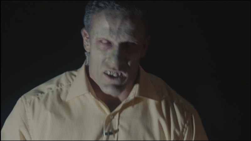 Мертвый коп перестаёт смеяться