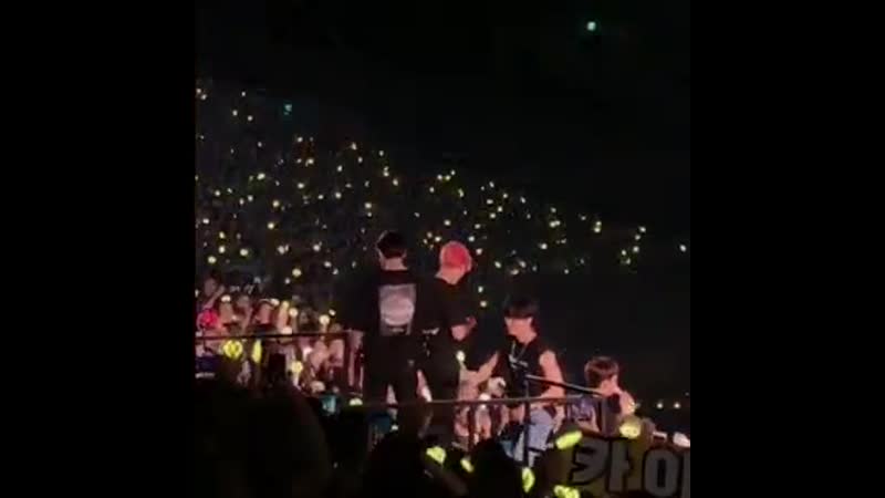 Bu gün tek totişi ellenen jongdae değilmiş hunho seho