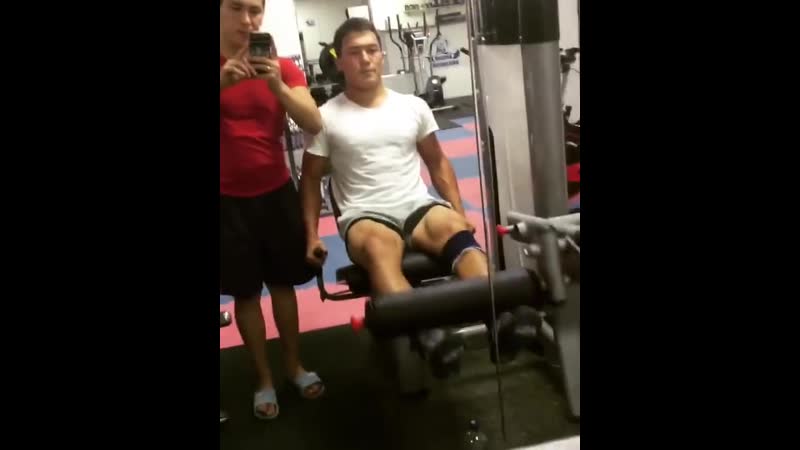 У пацана большой писюн? баланын чочогу чоңбу?