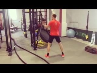 Тренироа в "солнечном фитнесе"