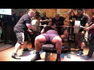 (350 kg) 770lb bench press atwr julius maddox