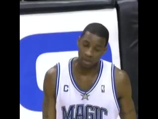 Never forget tracy mcgrady’s masterpiece otd in 2004 raised hands muscle magicaboveall magi ( 720 x 720 ) mp4