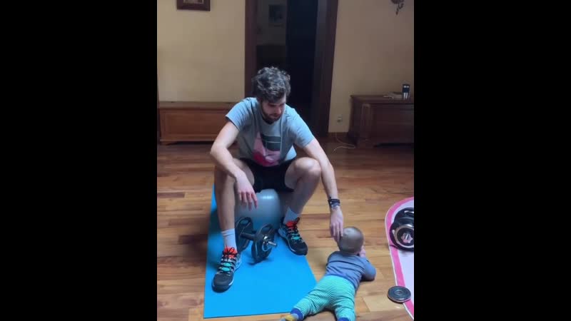 Карен хачанов с сыном