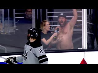 Bert kreischer shows off kings spirit to get a laugh out of drew doughty