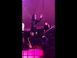Marian hill (ft lauren jauregui) back to me live @ snowglobe festival