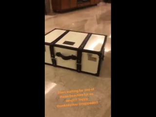 New video her excitement unwrapping this beauty from @nappadori )) @parineetichopra #instastory