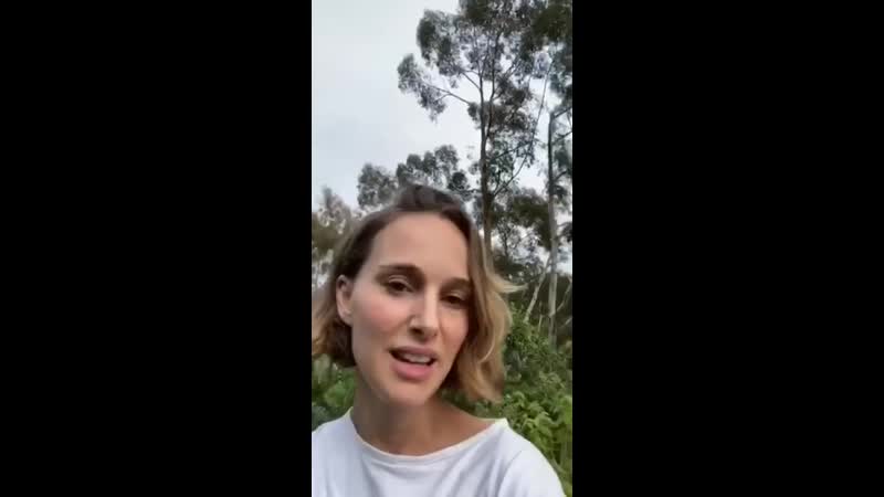 Галь гадот выпустила видео, в котором собрала знаменитостей, чтобы поддержать людей, находящихся на карантине из за коронавируса