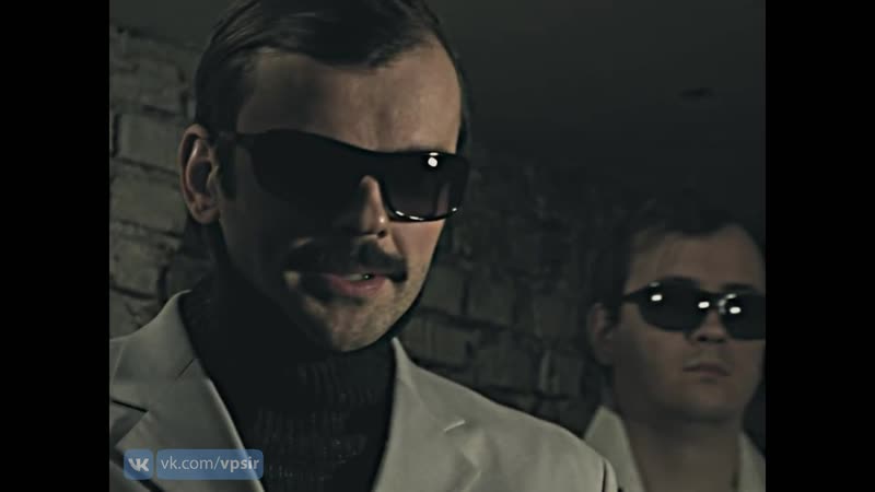 Как говорят американцы кто много знает, тот пуль глотает приятного аппетита! © лапенко