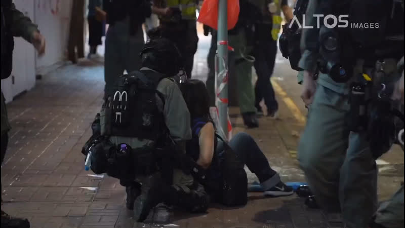 Прошедшей ночью в гонконге хочешь быть революционером, научись быстро бегать