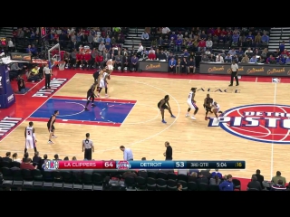 Blake griffin duels reggie jackson in detroit