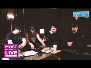 5 seconds of summer most requested live interactive chat with romeo ‌‌ askanythingchat