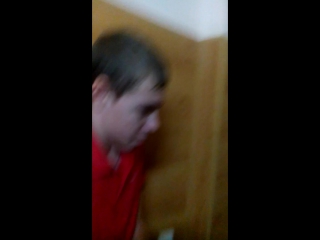 Мишу закрыли в раздевалке