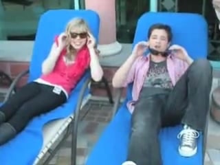Jennette mccurdy & nathan kress "thanks & vote for us!!
