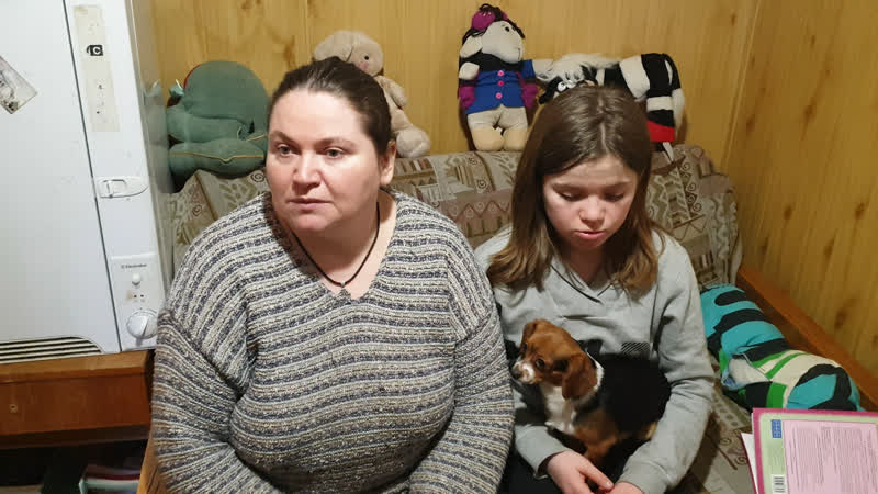 Семья написавшей путину девочки вынуждена переехать из за молодые