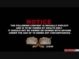 Белые лесбиянки страпоном трахают мулатку с большими ягодицами