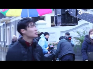 160720 exo lay zhang yixing @ the mystic nine 二月红 er yue hong begging for medicine in the rain bts