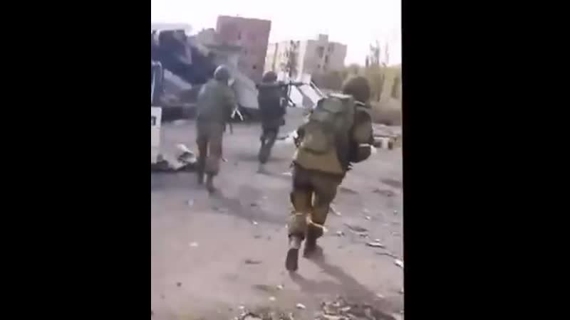 Новороссия porn video – Бой ополченцы сняли снайпера в аэропорту донецка,новороссия {архив 2015 года}