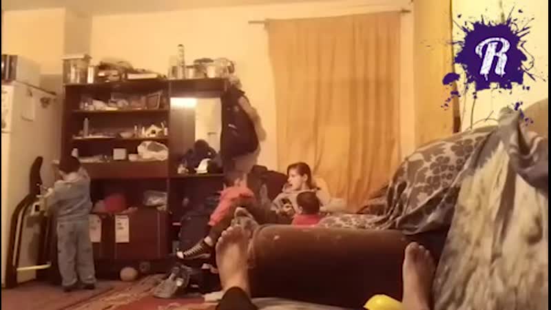 Многодетная мамашка из златоуста ежедневно срывалась на детях, в итоге, муж ушел от нее и обратился в пдн