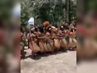 Сводный отряд добровольцев из папуа новая гвинея отправляется на фронт в газу, где будет воевать на стороне армии обороны израил