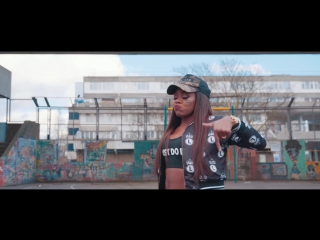 Lady leshurr