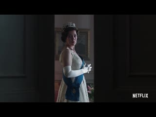 Olivia colman as queen elizabeth ii | the crown season 3 date announcement