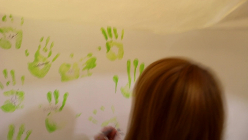 Принимайте участие в благотворительной акции от pnda "на добрі справи" получаем скидку оставляем след в истории "resident of