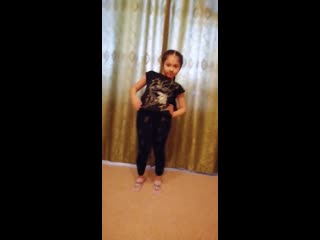 Ибрагимова карина, 3а, утренняя зарядка