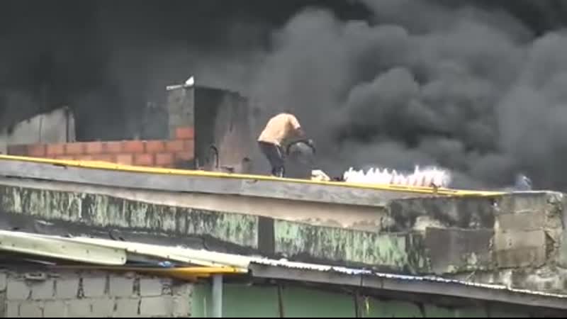 Героизм и самоотверженность это хорошо, но к ним ещё немного ума бы