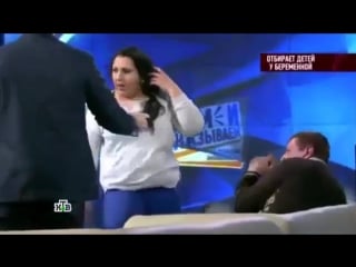 Приехала поддержать подругу