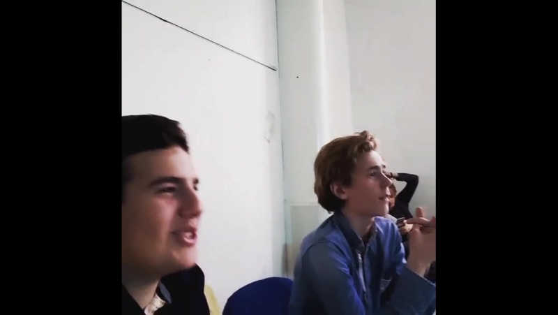 Исак читает рэпчик ч 2