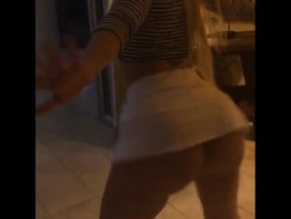 Cecibel vogel juicy booty!