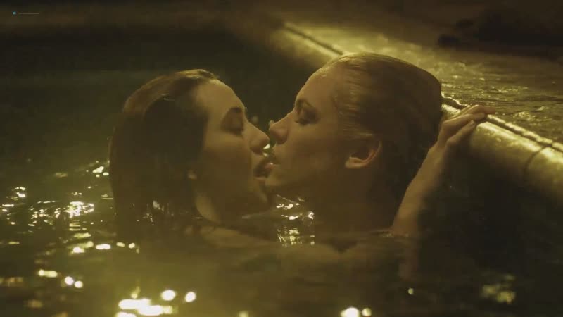 Мэйделин зима и агнес брукнер (madeline zima and agnes bruckner lesbian sex scenes in "breaking the girls" 2012)